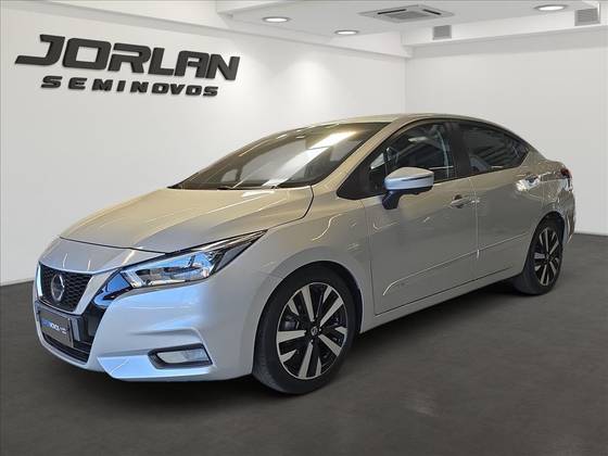 NISSAN VERSA 1.6 16V FLEX EXCLUSIVE XTRONIC NISSAN VERSA 1.6 16V FLEX EXCLUSIVE XTRONIC
